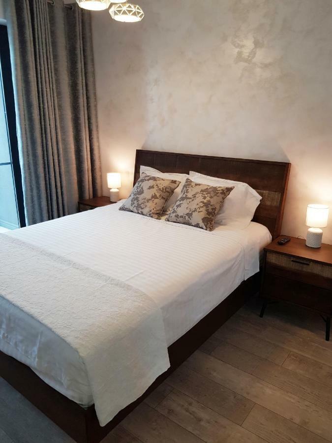 Mg Apartments Mamaia Nord Năvodari Exteriör bild