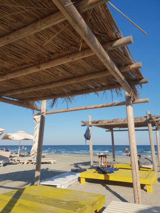 Mg Apartments Mamaia Nord Năvodari Exteriör bild